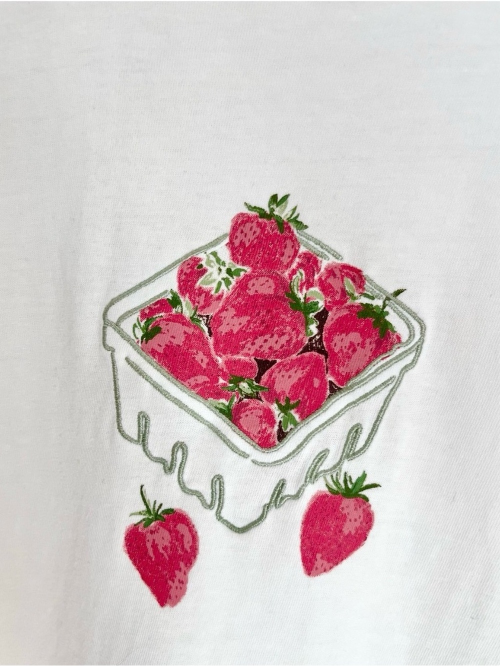 Abercrombie & Fitch White Tee with Strawberry Basket Graphic - Picture 3 of 3